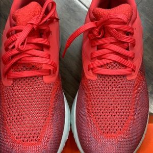 nike odyssey react red